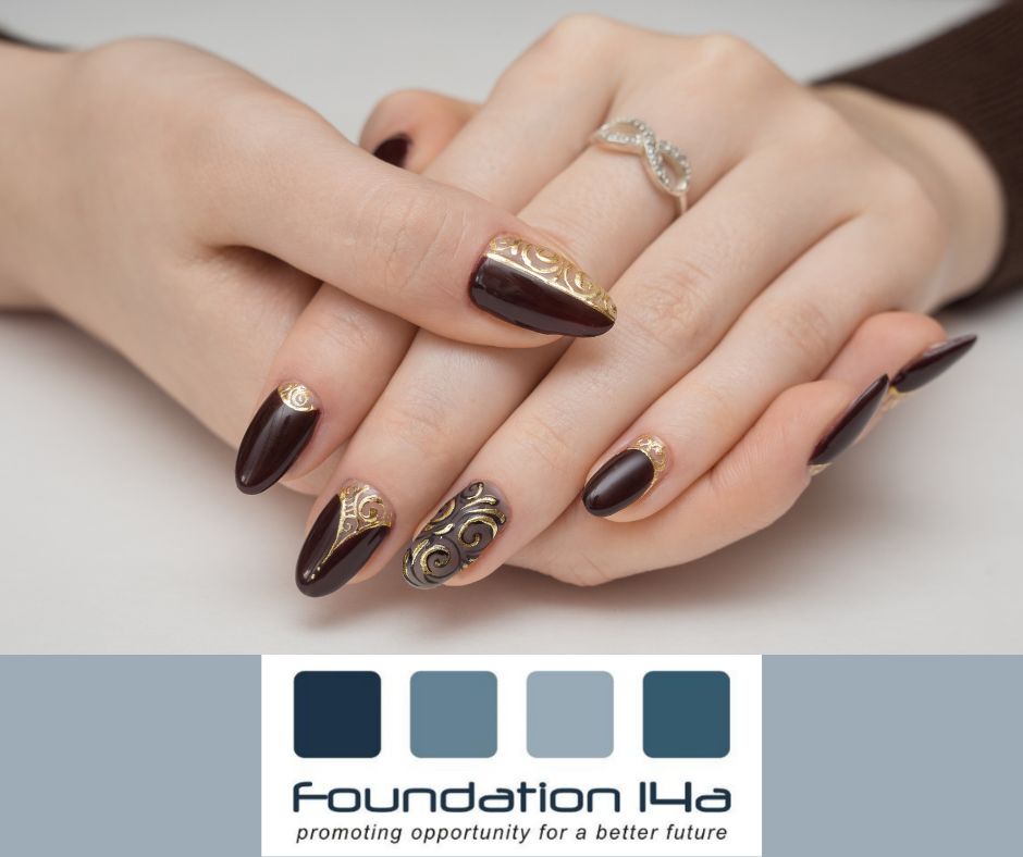 Acrylics Beginners Course - Bronze and Gold patterned Acrylic nails