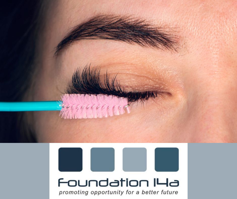 Ultimate Lash Boost Course - Close up of models eye, with pink mascara brush